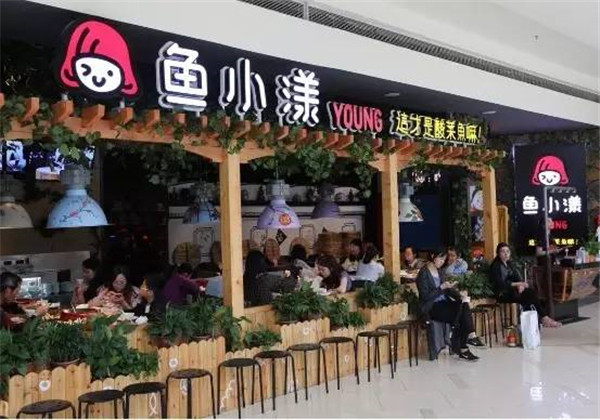 最火单品酸菜鱼界的黑马 日翻台8次的创新模式