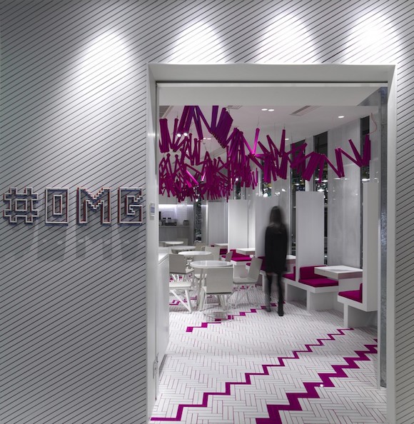 香港有家叫“#OMG”的日本餐厅 走进店里没有一处是直的