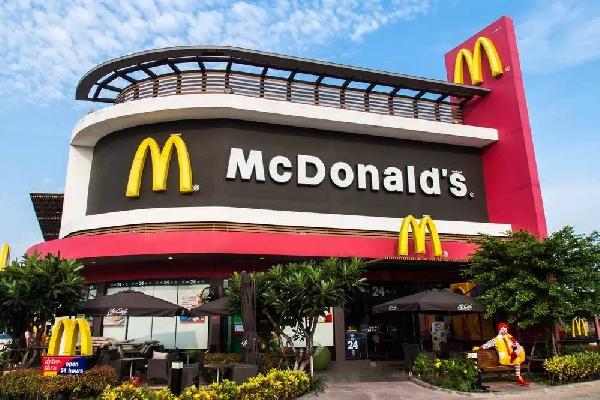 投资50万得5000万回报！麦当劳赢在哪儿？|餐饮界