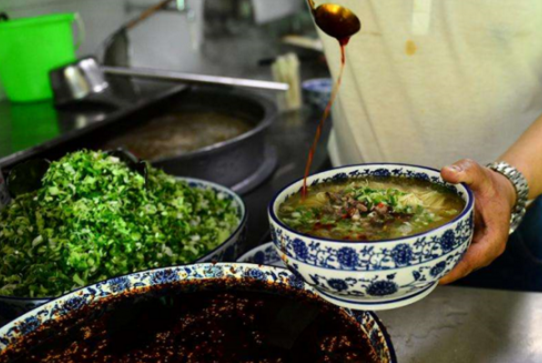 一碗上进的牛肉面！上海、杭州、苏州三地青海拉面店摁下互联网+的增收“快进键”|餐饮界