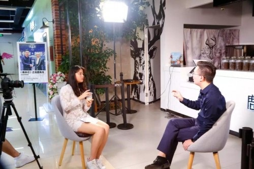 专访鹿角戏创始人Aaron：不要做网红，要做长线大品牌|餐饮界