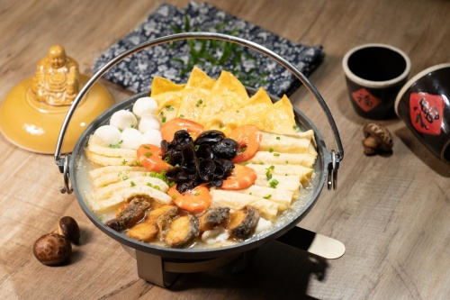制霸新春朋友圈的蟹状元年夜饭来了！