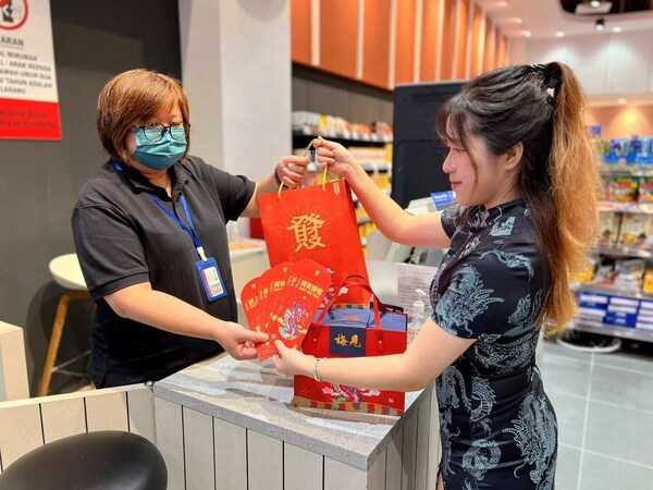 海外中国春节氛围浓厚，中国梅酒被全球华人加入年货购物车